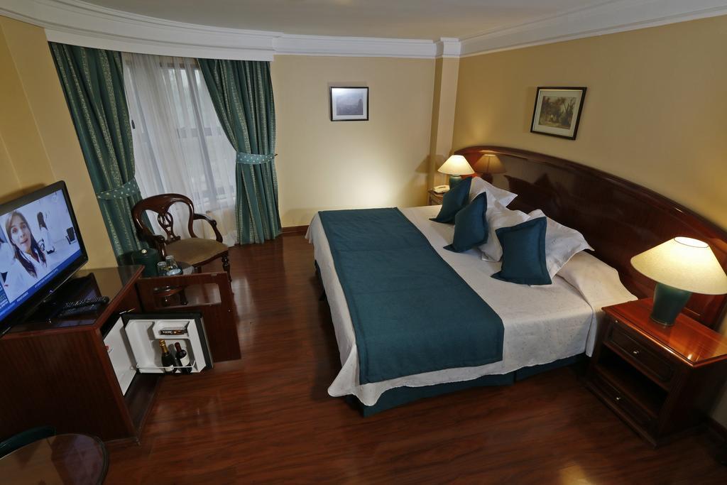 Principado De Asturias Hotel Santiago de Chile Bagian luar foto